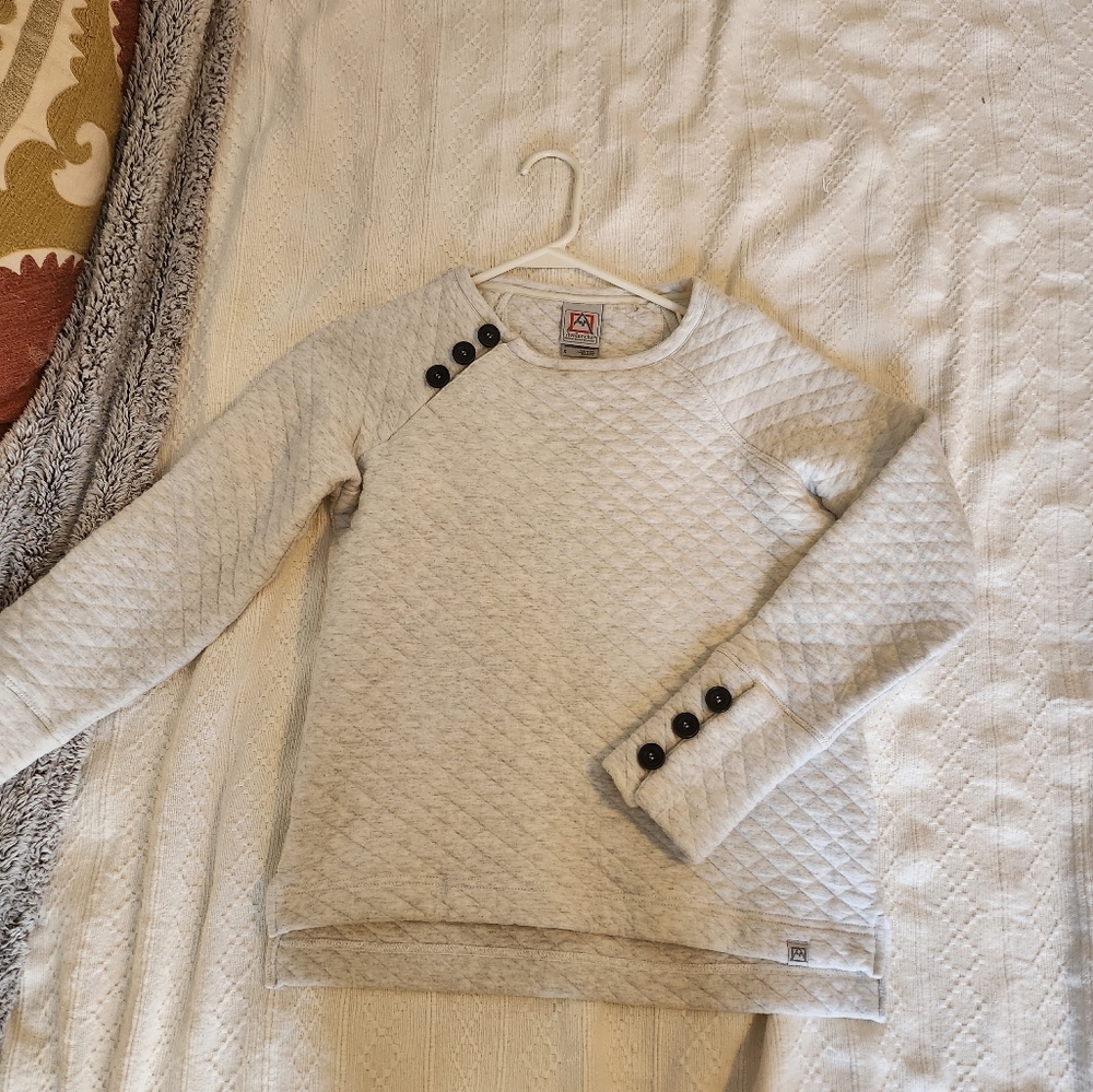 Avalanche quilted sweater